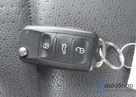 2017 Volkswagen Tiguan 2.0T Wolfsburg Edition from USA, damaged, VIN WVGSV7AX3HW506117